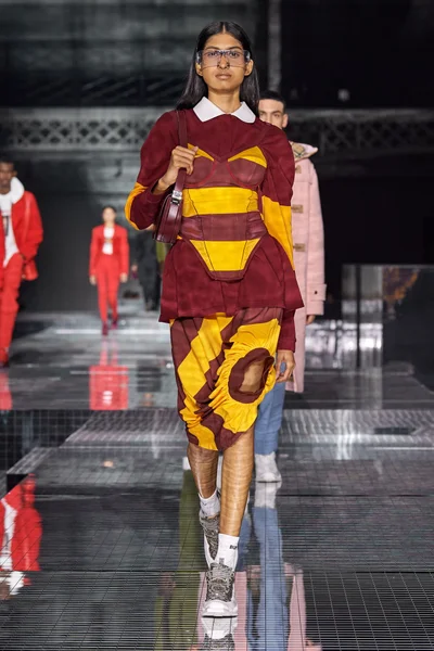 Look 93